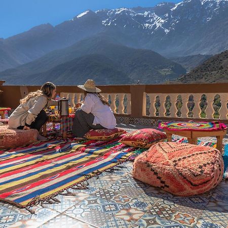 Amazigh Family Riad 伊姆利尔 外观 照片