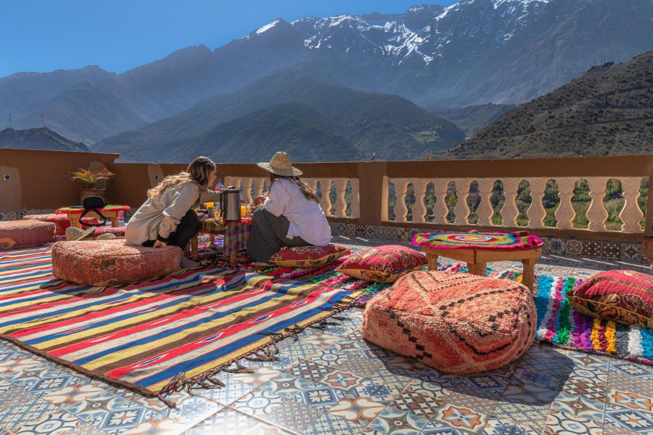 Amazigh Family Riad 伊姆利尔 外观 照片