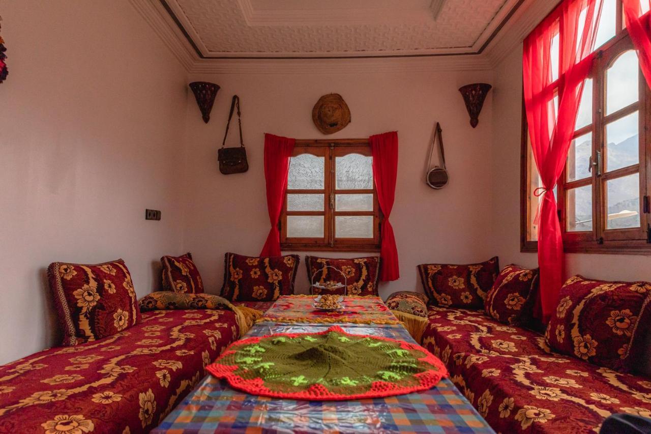 Amazigh Family Riad 伊姆利尔 外观 照片