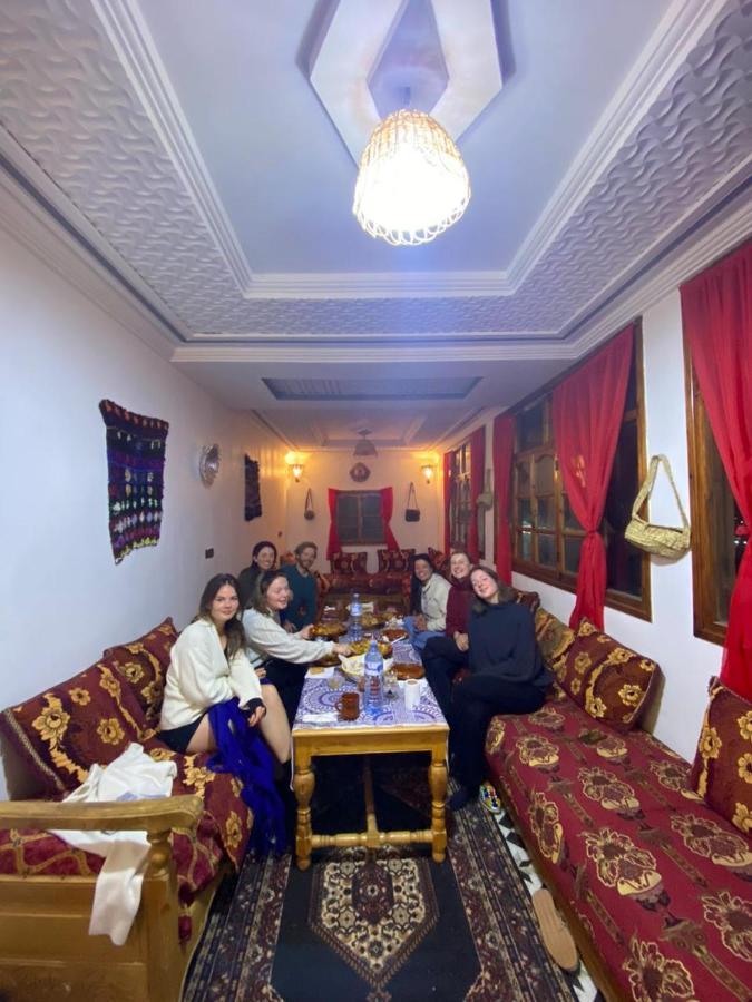Amazigh Family Riad 伊姆利尔 外观 照片