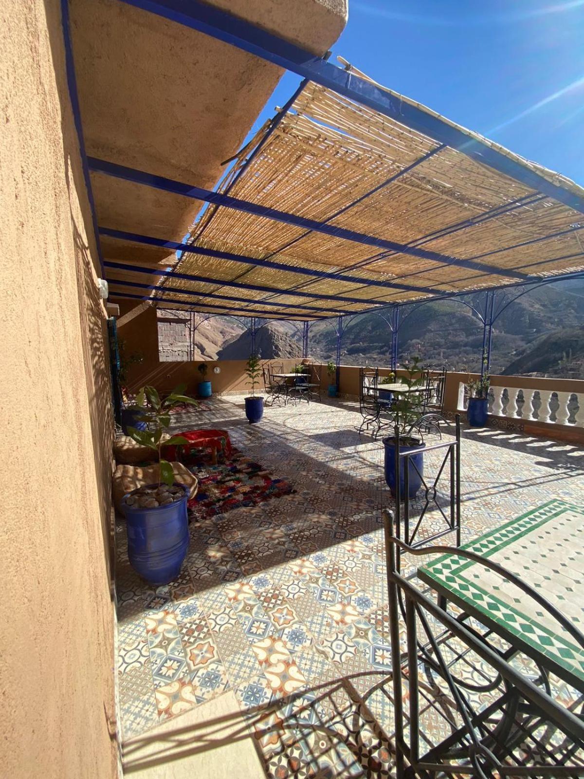 Amazigh Family Riad 伊姆利尔 外观 照片