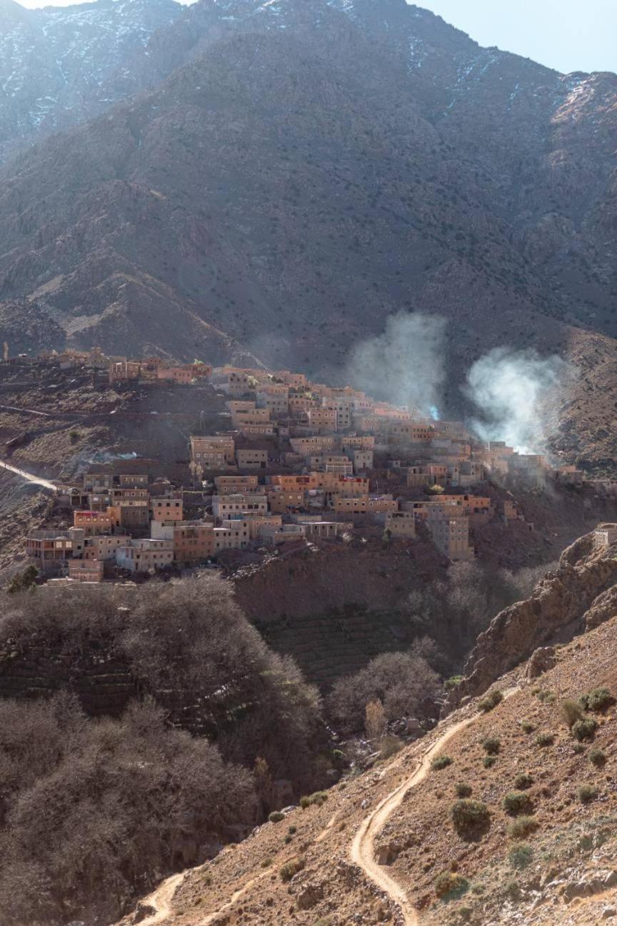 Amazigh Family Riad 伊姆利尔 外观 照片