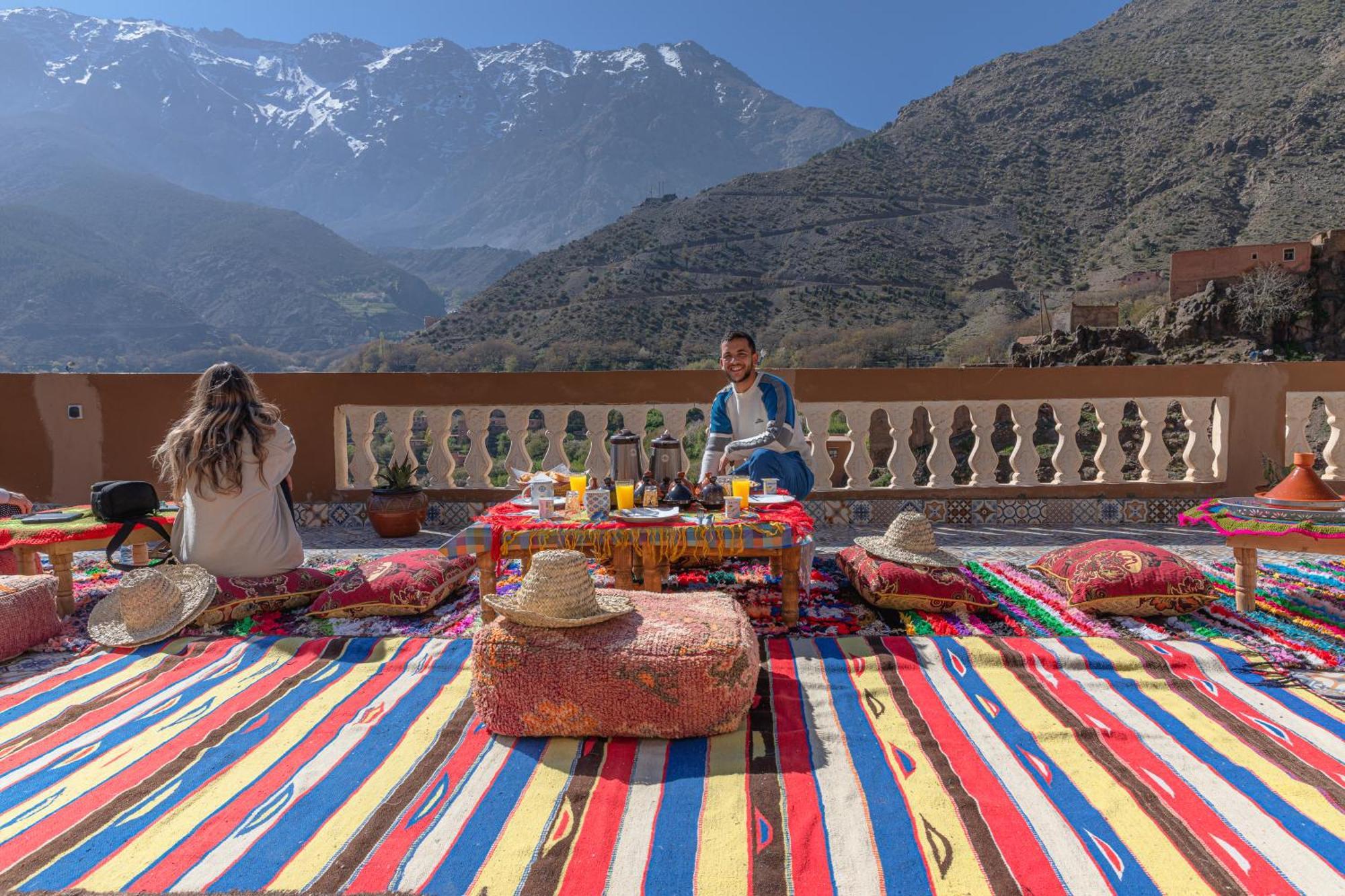 Amazigh Family Riad 伊姆利尔 外观 照片
