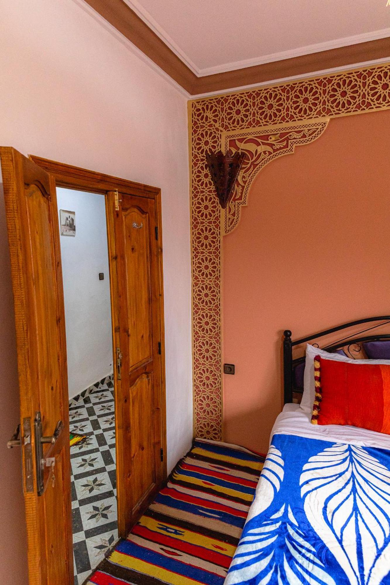 Amazigh Family Riad 伊姆利尔 外观 照片