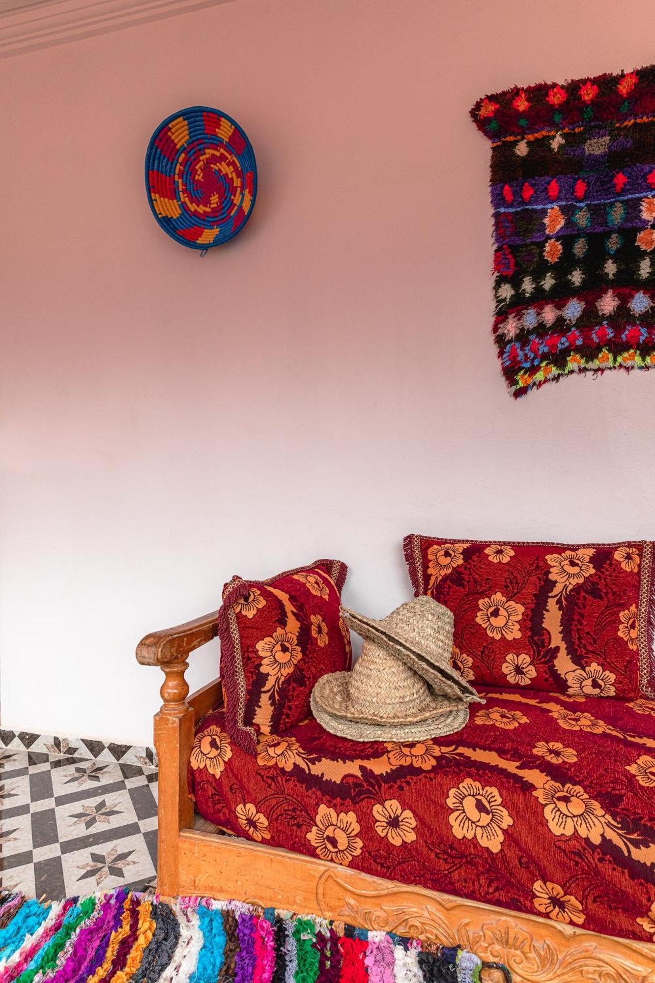 Amazigh Family Riad 伊姆利尔 外观 照片