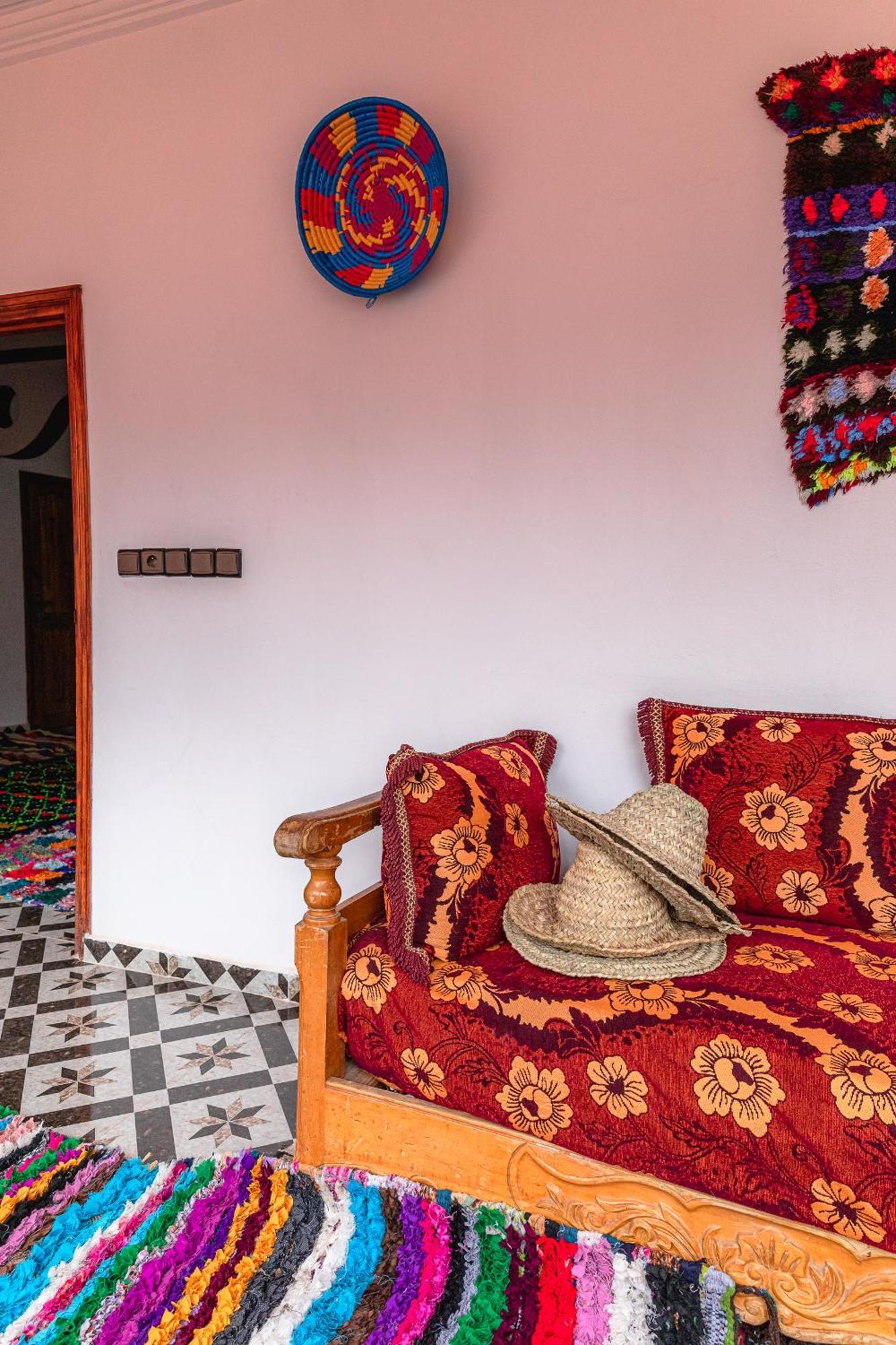 Amazigh Family Riad 伊姆利尔 外观 照片