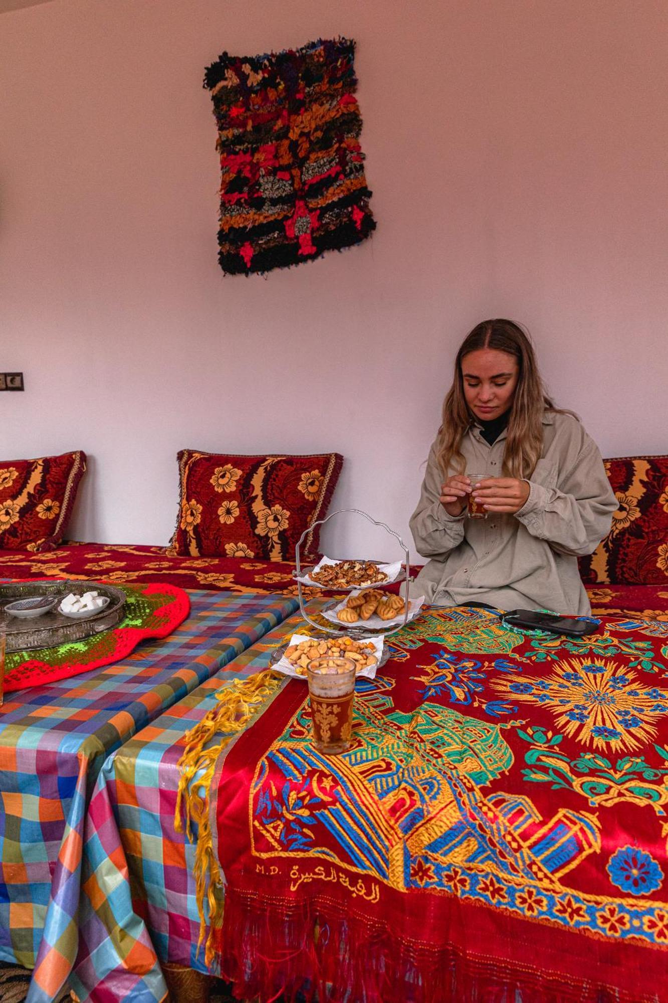 Amazigh Family Riad 伊姆利尔 外观 照片