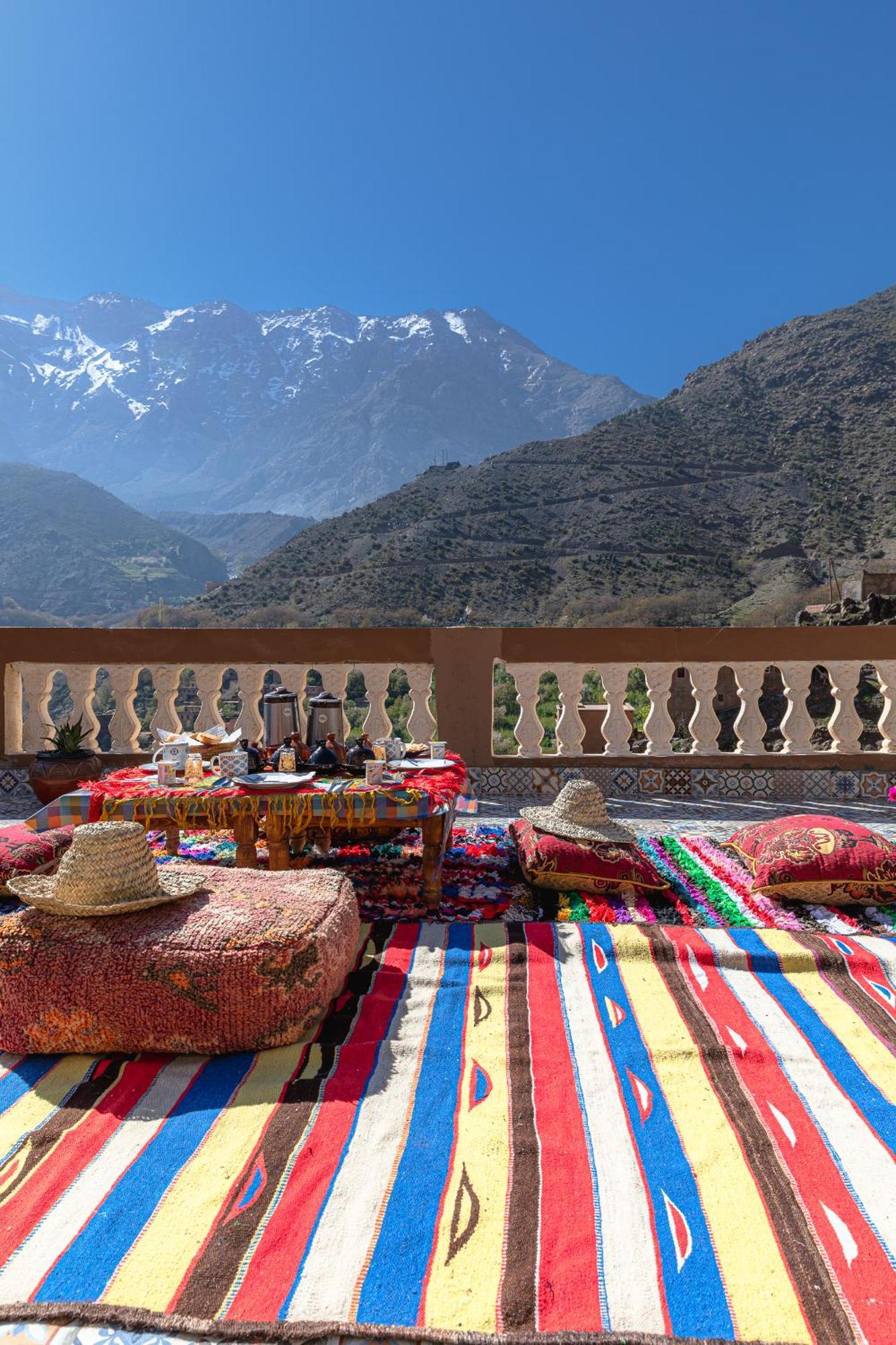 Amazigh Family Riad 伊姆利尔 外观 照片