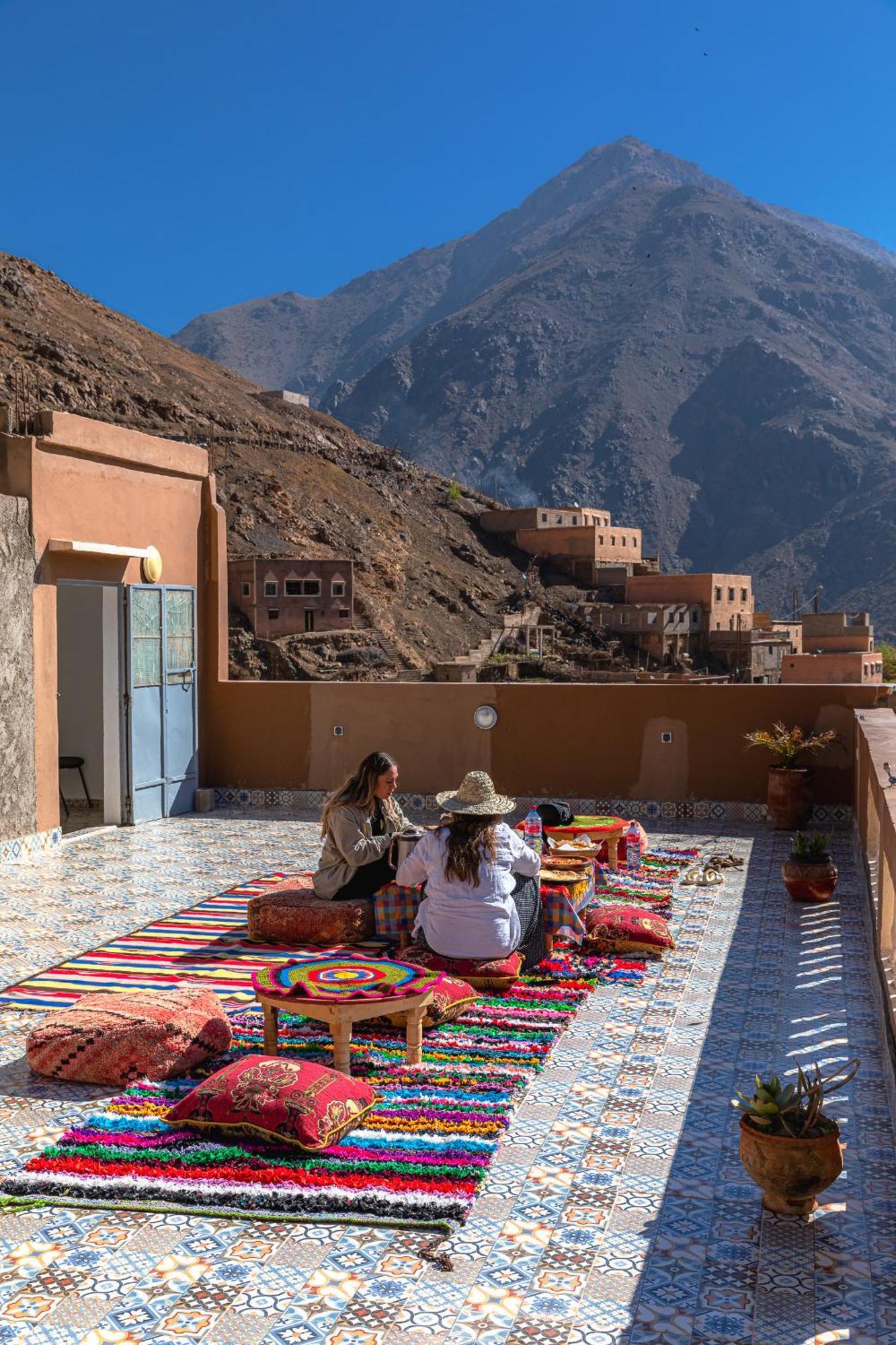 Amazigh Family Riad 伊姆利尔 外观 照片