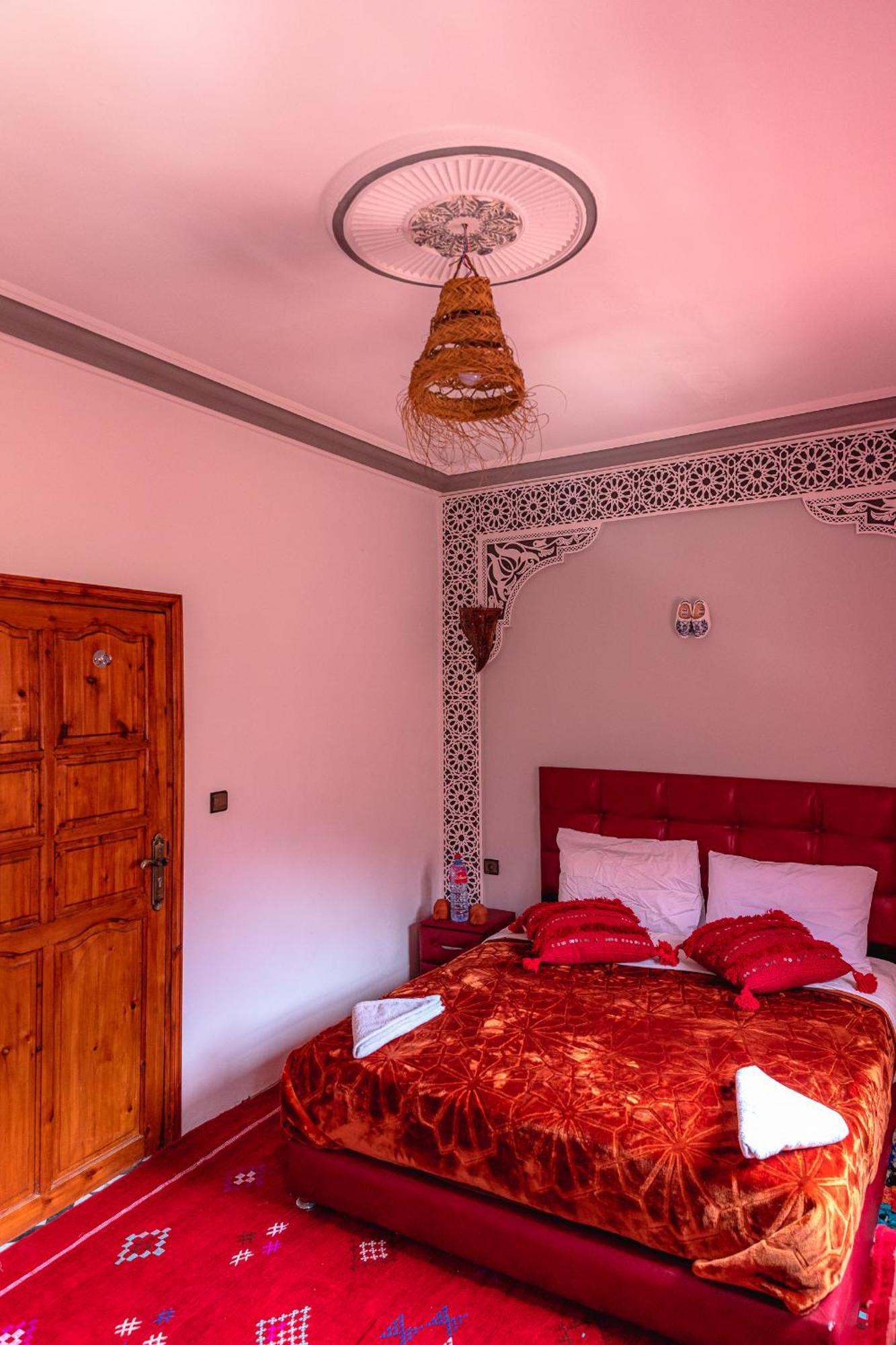 Amazigh Family Riad 伊姆利尔 外观 照片